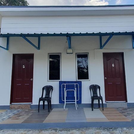 Chalet Meroloh Kuala Kangsar Exterior photo
