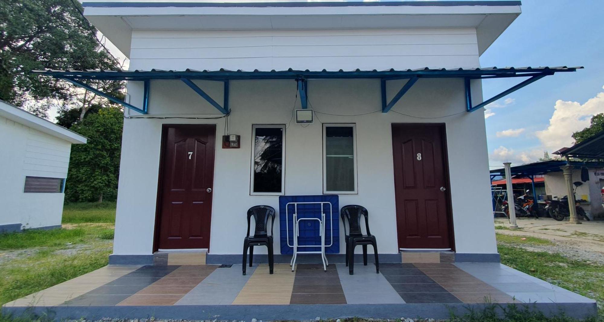Chalet Meroloh Kuala Kangsar Exterior photo