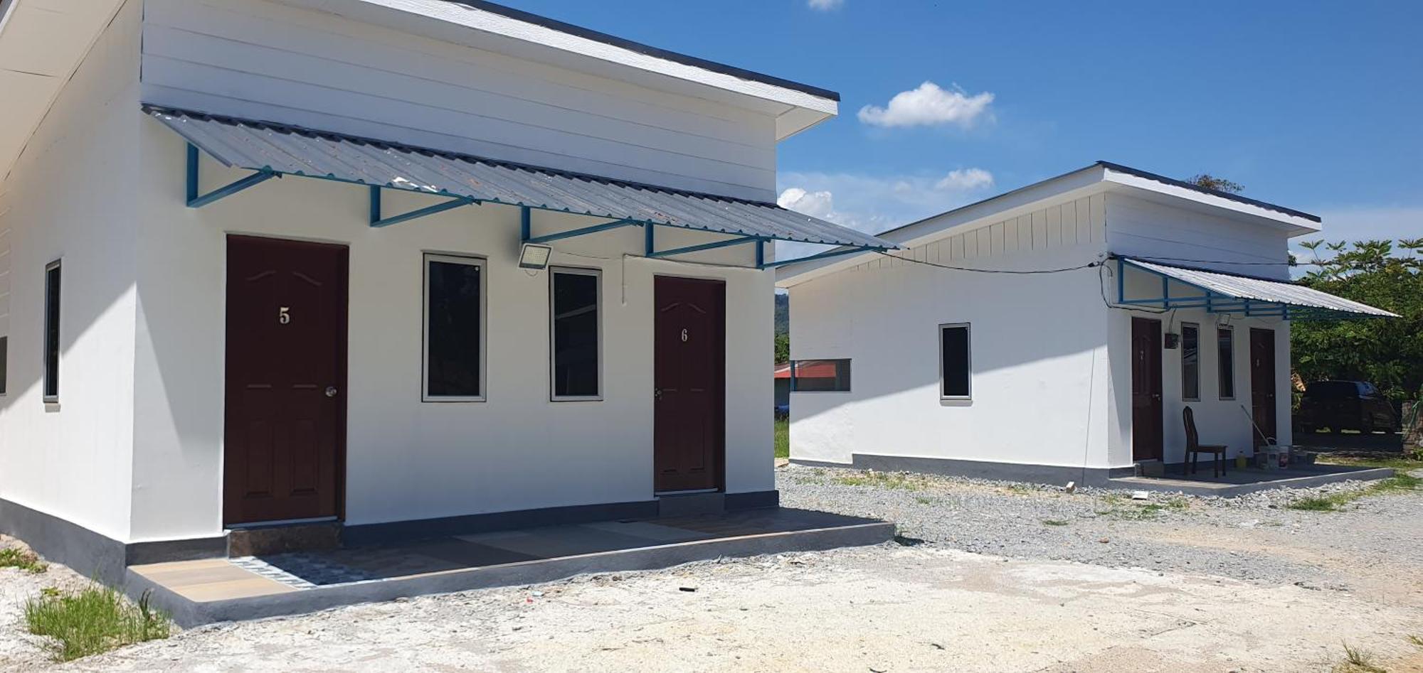 Chalet Meroloh Kuala Kangsar Exterior photo